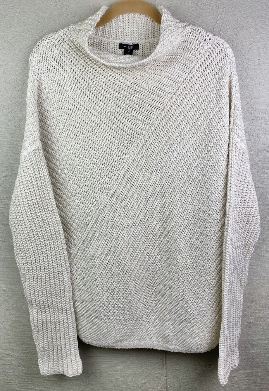 NEW Halogen Women’s White Sweater W/ Little Bit Of Gold Thread Size XL Nordstrom